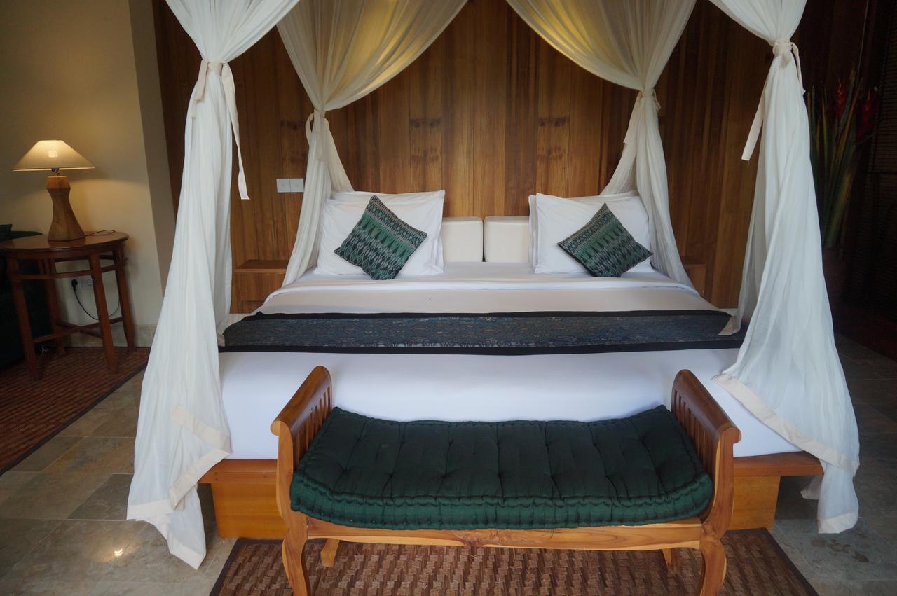 Sapodilla Hotel
