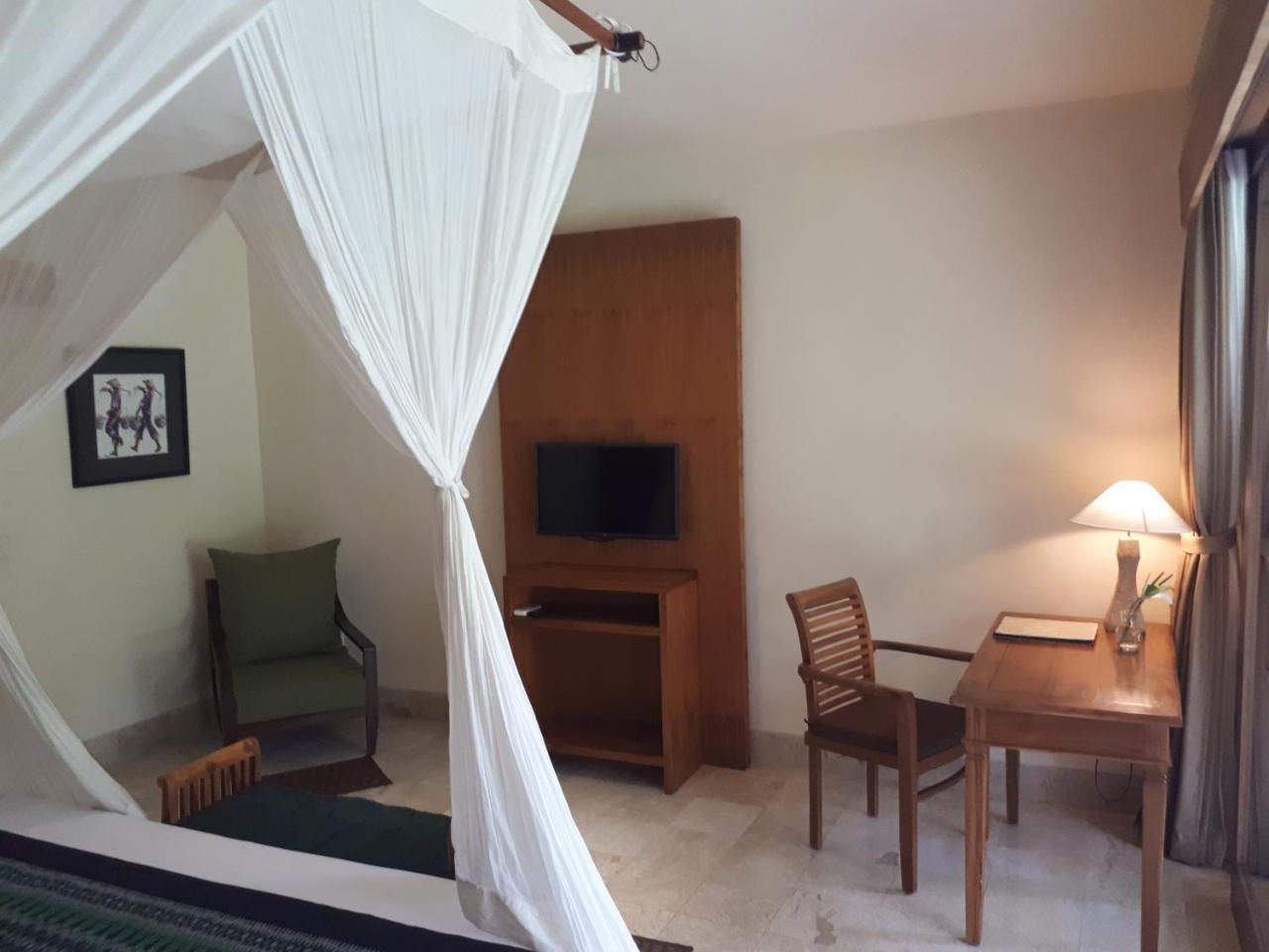 Sapodilla Hotel 4*
